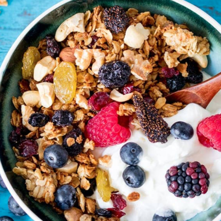 Nuts & Berries Steel Cut Oats